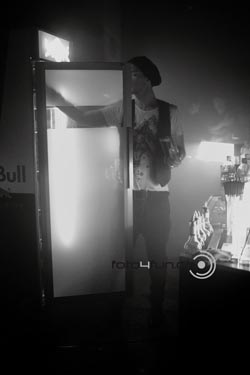 MK4_2700_The_room_2011.jpg