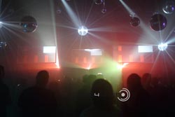 MK4_2731_The_room_2011.jpg
